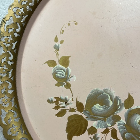 Nashco Hand-painted Blush Pink Shabby Chic Rose Floral Fold Border Tole Tray - Picture 5 of 11